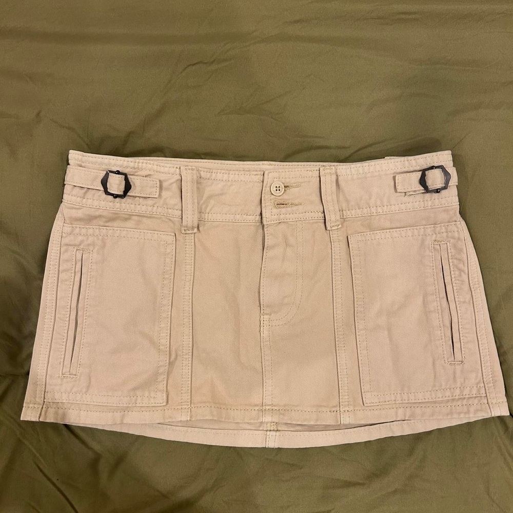 Brandy Melville cargo mini skirt
